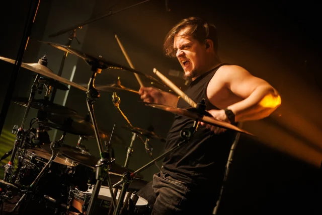📸 by @poka_sacii  @leanderkillsofficial @meinl_mag